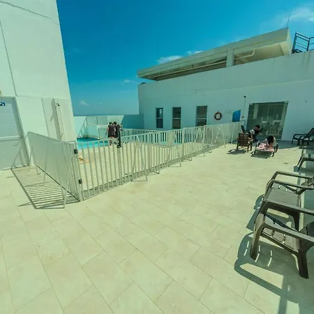 Acogedor Entero Con Piscina Cartagena